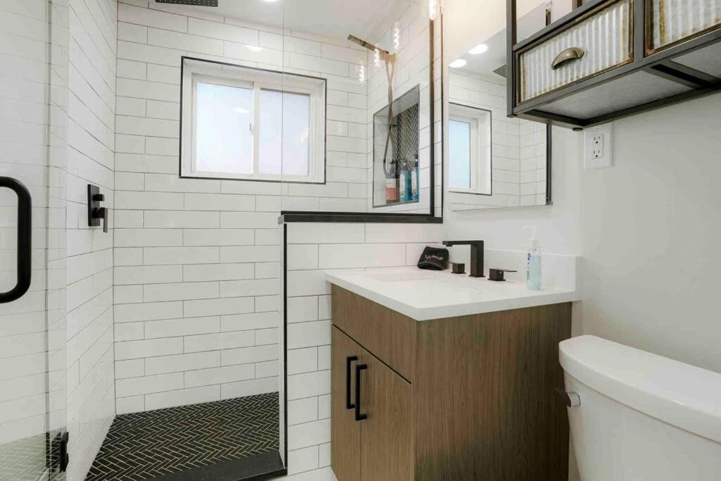 奥罗拉Sleeps 16 - 15 Min/Downtown, 10 Min/Medical Center别墅 外观 照片