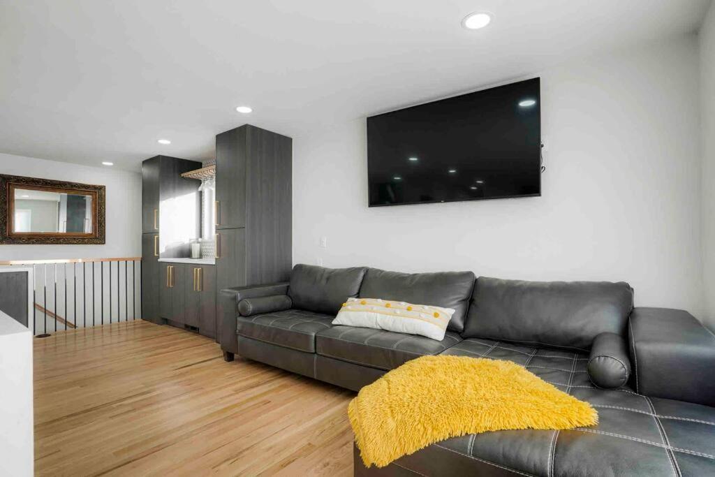奥罗拉Sleeps 16 - 15 Min/Downtown, 10 Min/Medical Center别墅 外观 照片