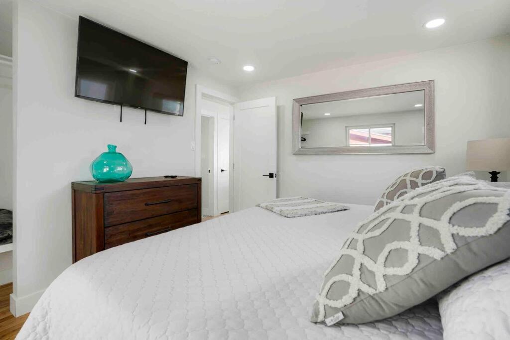 奥罗拉Sleeps 16 - 15 Min/Downtown, 10 Min/Medical Center别墅 外观 照片
