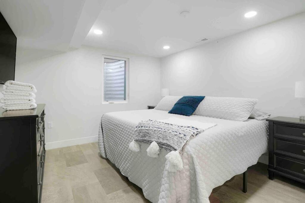 奥罗拉Sleeps 16 - 15 Min/Downtown, 10 Min/Medical Center别墅 外观 照片