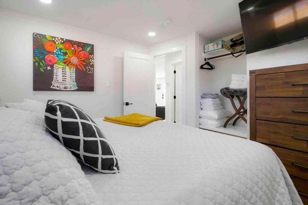 奥罗拉Sleeps 16 - 15 Min/Downtown, 10 Min/Medical Center别墅 外观 照片
