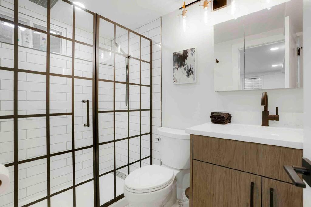 奥罗拉Sleeps 16 - 15 Min/Downtown, 10 Min/Medical Center别墅 外观 照片